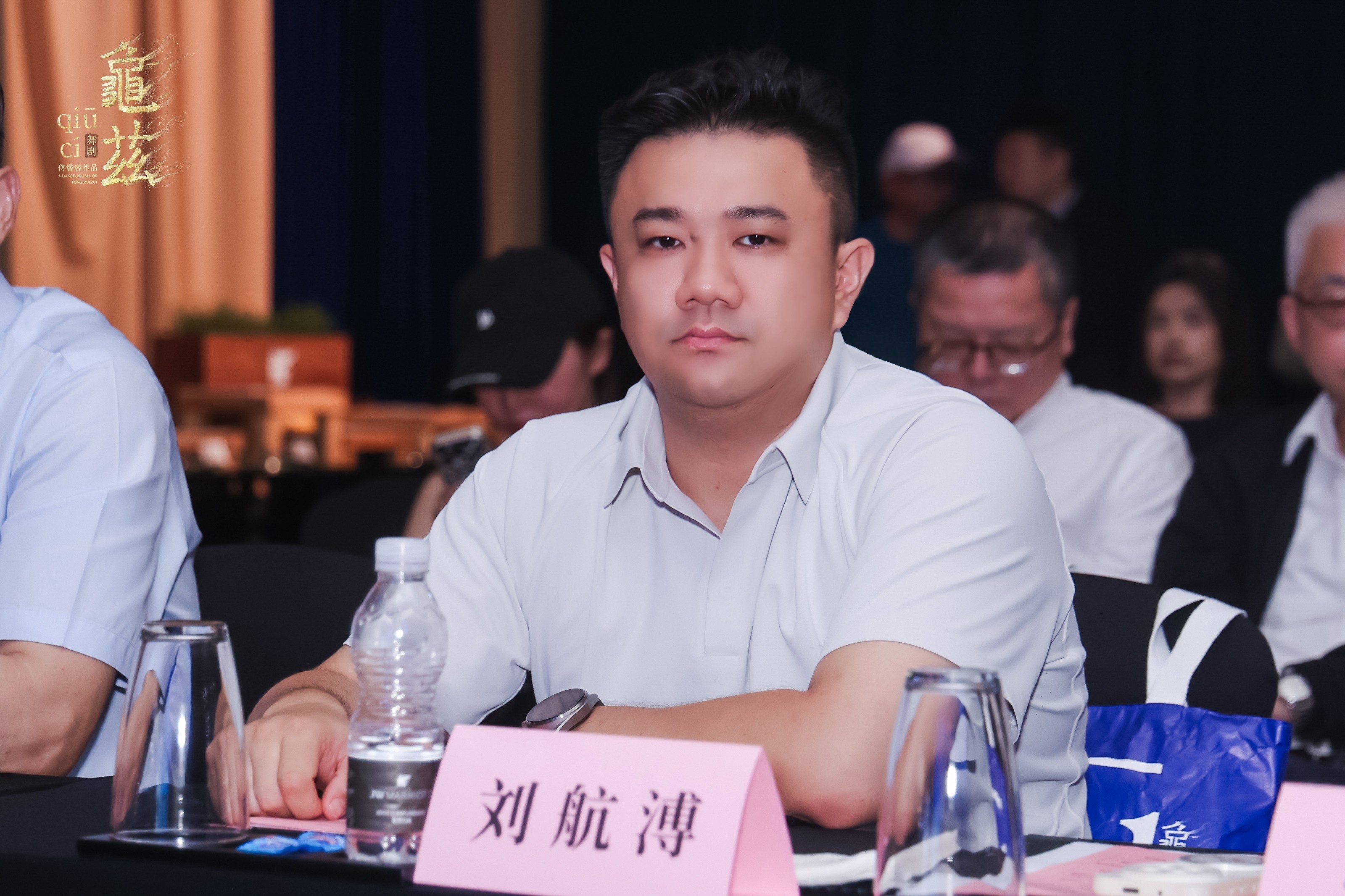aefb494f57c3cafb65ada30afcc1d35.jpg